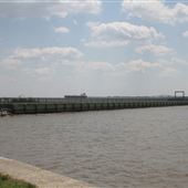 Forts Ferry Crossing