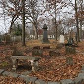 Colonial Cemetery