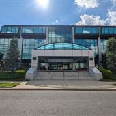 505 Main Street - Exterior and Lobby