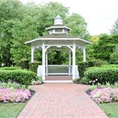 Sayen House and Gardens