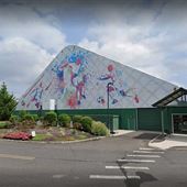 Robbinsville Pickle House/Hampton Inn