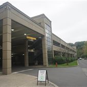 Menlo Park Mall Parking Garage