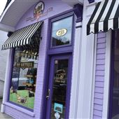Maxwell & Molly's Closet
