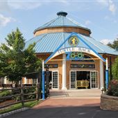 Turtle Back Zoo - Picnic Area