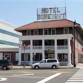 Hotel Somerset and McCormick's Pub