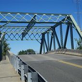 Walnut Street Bridge