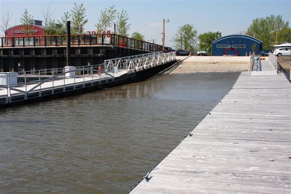 River Barge Park and Marina (New Jersey Meadowlands Commission)