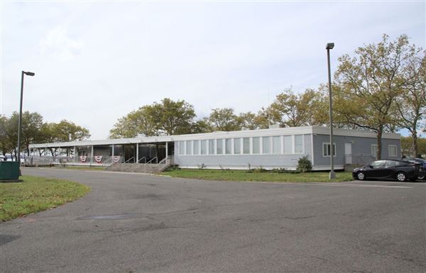Liberty State Park - Pesin Drive Grove and South Lawn