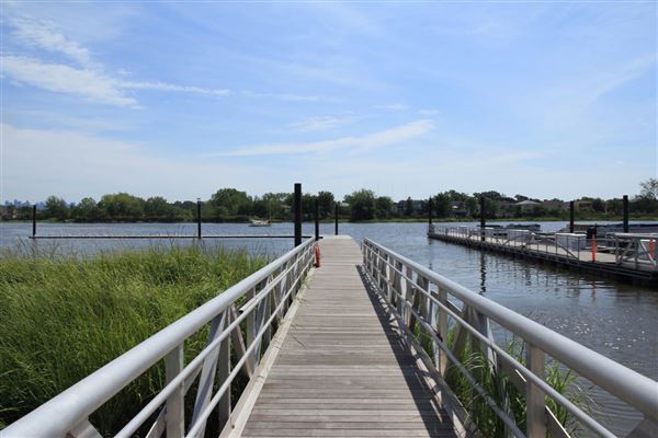 River Barge Park and Marina (New Jersey Meadowlands Commission)