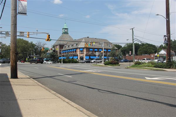 Radburn Plaza Building