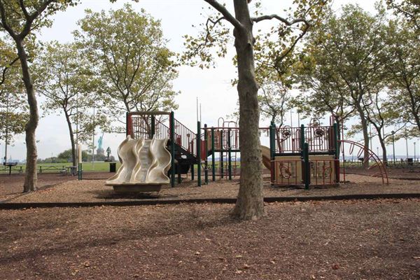 Liberty State Park - Pesin Drive Grove and South Lawn