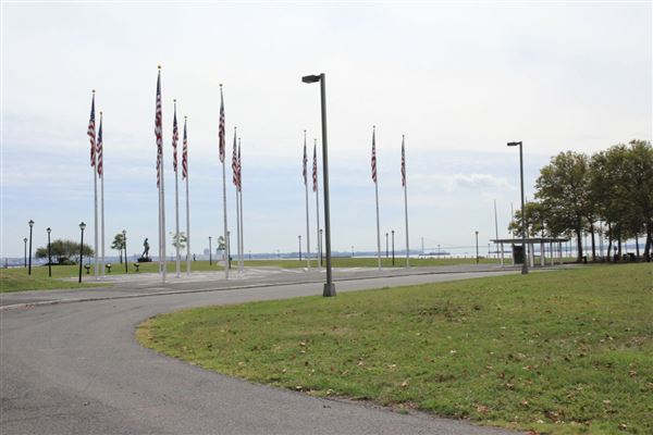 Liberty State Park - Pesin Drive Grove and South Lawn